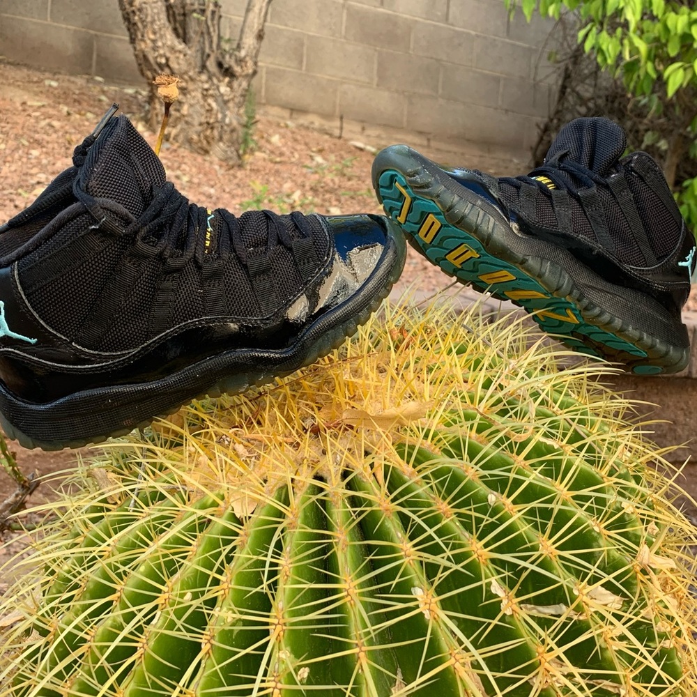 Jordan gamma 11.  13 c kids
